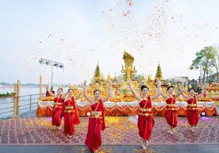 ผลงานพิธีตั้งเสาเอกอาคารพาณิชย์